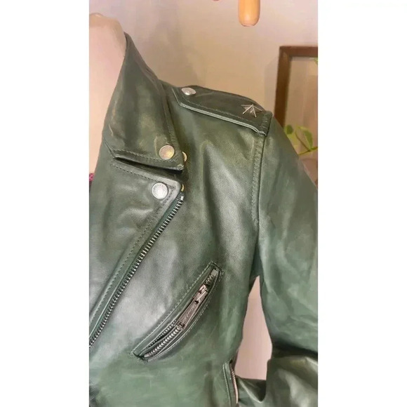 DSquared2 Men's Green Equine Leather Biker Jacket - Luxurious Designer Outerwear - Picture 4 of 9
